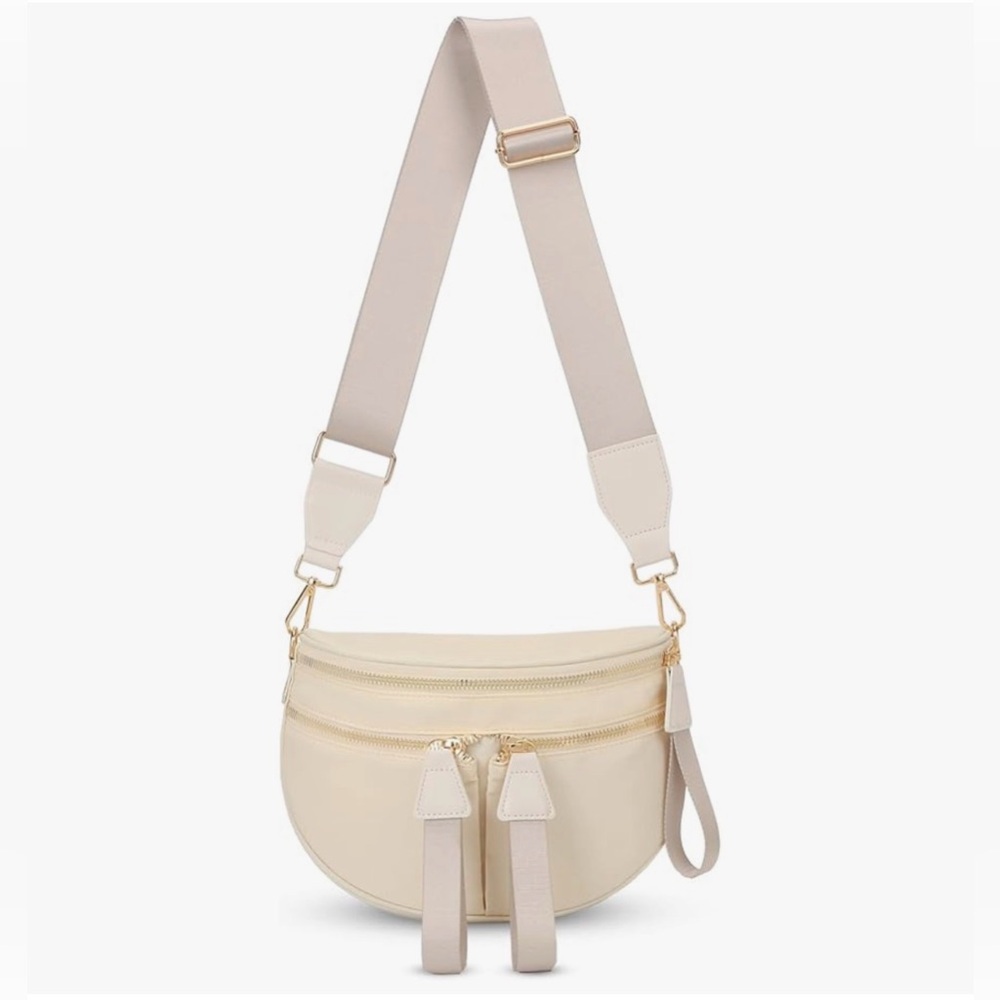 Neutral Cream Crossbody Saddle Bag with Wide Strap. NWOT.